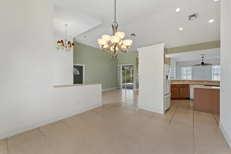 1112 Se Strathmore Drive Port Saint Lucie FL 34952