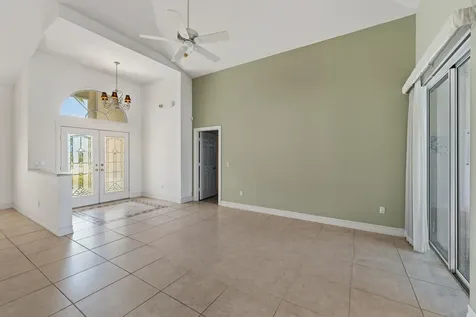 1112 Se Strathmore Drive Port Saint Lucie FL 34952