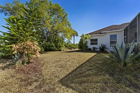 1112 Se Strathmore Drive Port Saint Lucie FL 34952