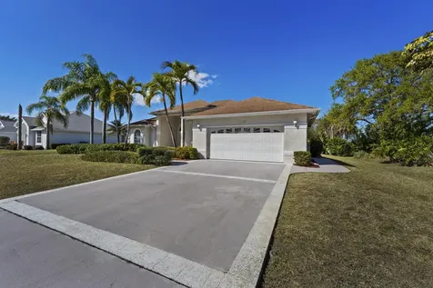 1112 Se Strathmore Drive Port Saint Lucie FL 34952