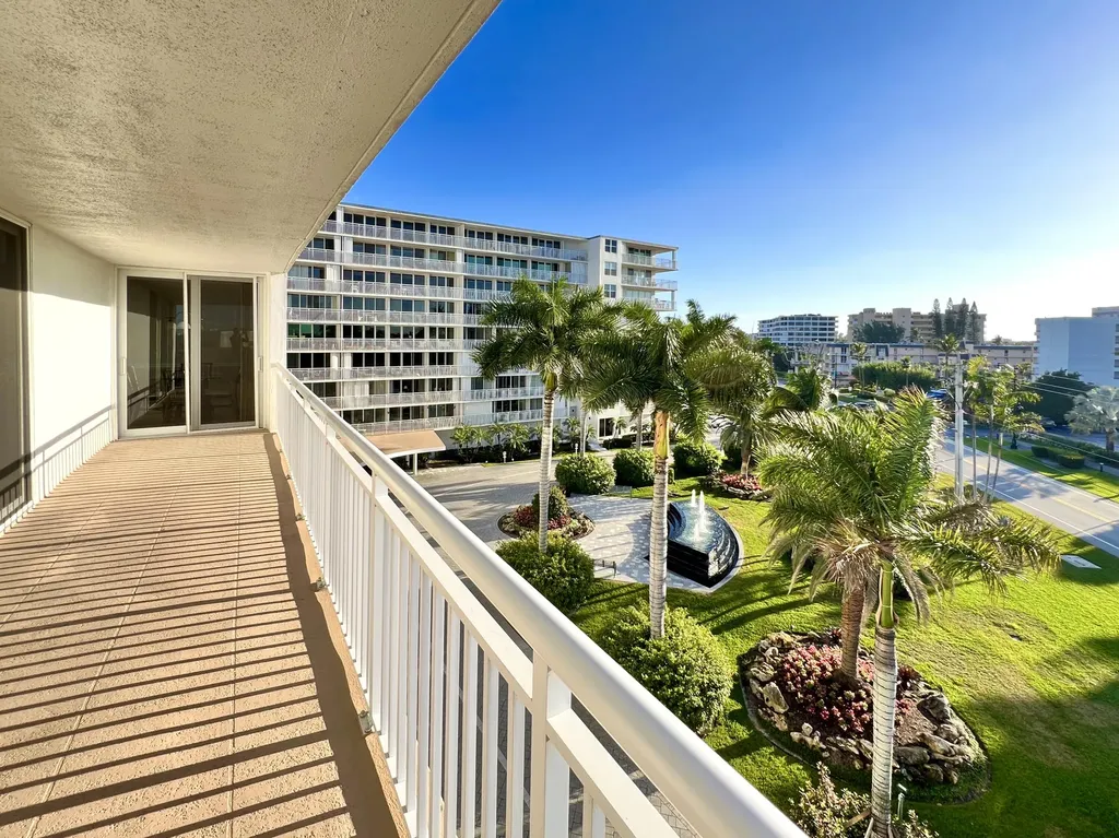 3546 S Ocean Boulevard South Palm Beach FL 33480