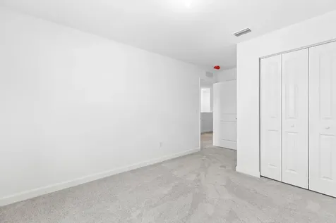 4250 Lagoon Shore Drive Lake Worth FL 33467