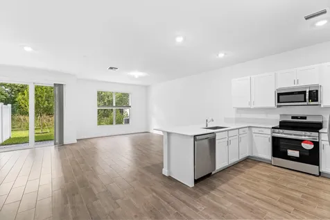 4250 Lagoon Shore Drive Lake Worth FL 33467