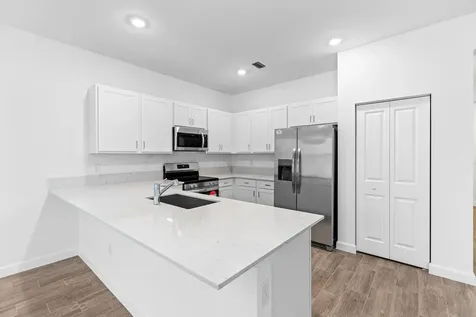4250 Lagoon Shore Drive Lake Worth FL 33467