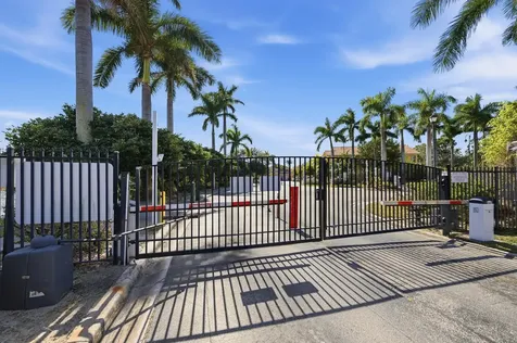1725 Carvelle Drive Riviera Beach FL 33404