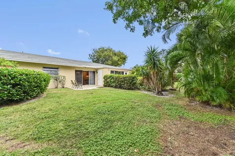 13988 Via Flora Delray Beach FL 33484