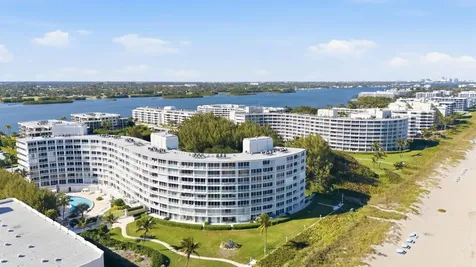 2780 S Ocean Boulevard Palm Beach FL 33480