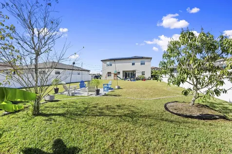 7461 Nw Greenspring Street Port Saint Lucie FL 34987