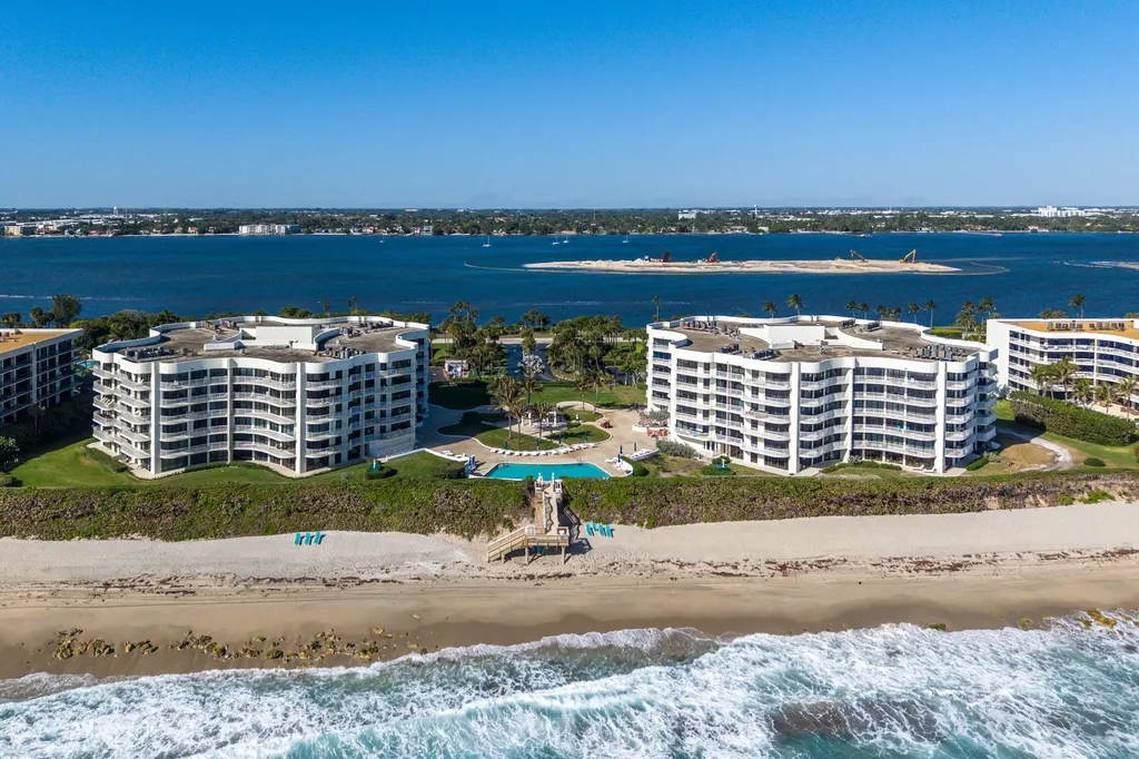 3360 S Ocean Boulevard Palm Beach FL 33480