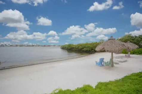 1000 Scotia Drive Hypoluxo FL 33462