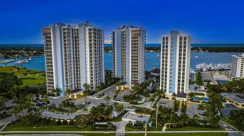 2 Water Club Way North Palm Beach FL 33408