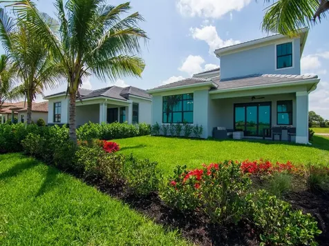 721 Se Fascino Circle Port Saint Lucie FL 34984