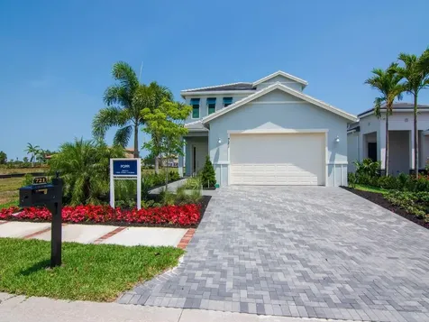 721 Se Fascino Circle Port Saint Lucie FL 34984