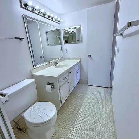 3082 Oakridge U Deerfield Beach FL 33442