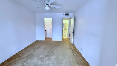 3082 Oakridge U Deerfield Beach FL 33442