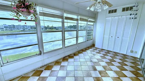 3082 Oakridge U Deerfield Beach FL 33442