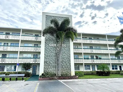 3082 Oakridge U Deerfield Beach FL 33442