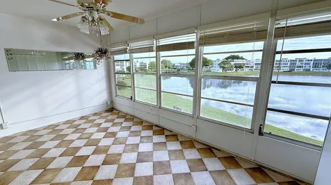3082 Oakridge U Deerfield Beach FL 33442