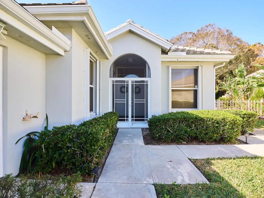 7488 Se Waxberry Circle Hobe Sound FL 33455
