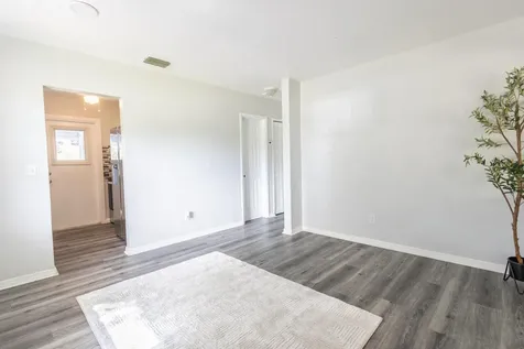 161 Se Bonita Court Port Saint Lucie FL 34983