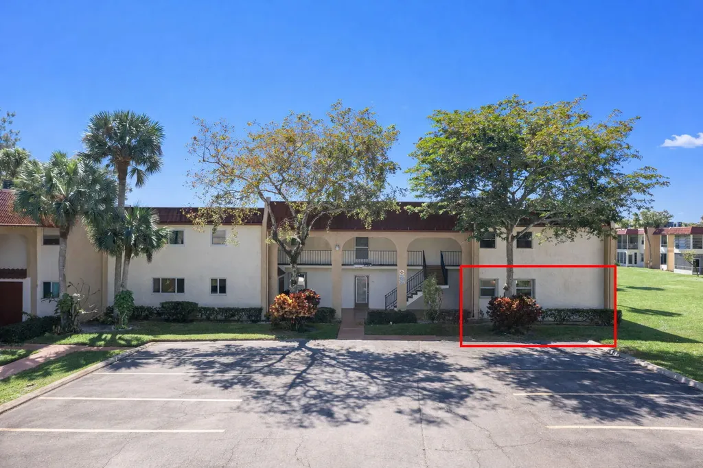 352 Lake Frances Drive West Palm Beach FL 33411