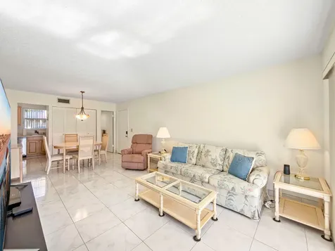 352 Lake Frances Drive West Palm Beach FL 33411