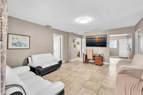 490 Ne 51st Street Oakland Park FL 33334