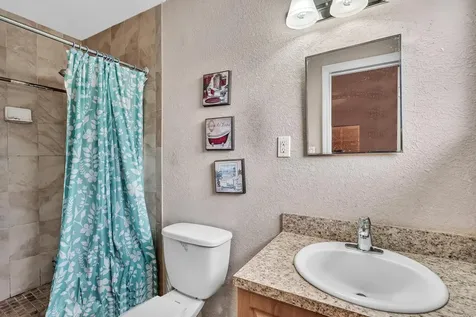 490 Ne 51st Street Oakland Park FL 33334