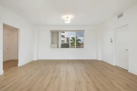 389 S Lake Drive Palm Beach FL 33480