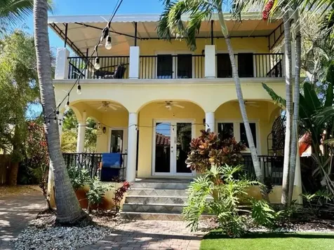218 N Palmway Lake Worth Beach FL 33460