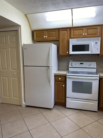 533 S Lakes End Drive Fort Pierce FL 34982