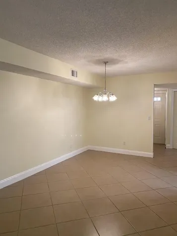 533 S Lakes End Drive Fort Pierce FL 34982