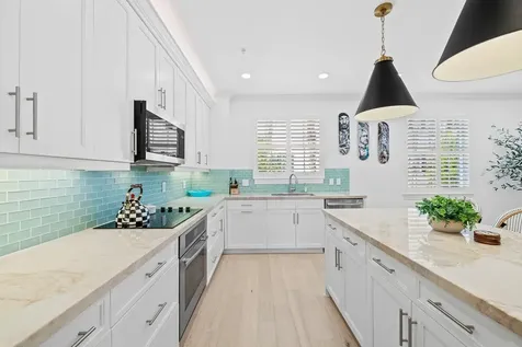 373 E Cannery Row Circle Delray Beach FL 33444