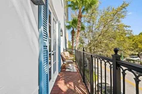 373 E Cannery Row Circle Delray Beach FL 33444
