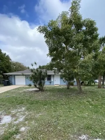 1304 Kentucky Avenue Fort Pierce FL 34950