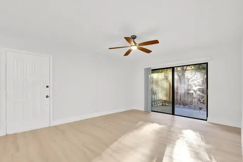 3402 Gardens East Drive Palm Beach Gardens FL 33410