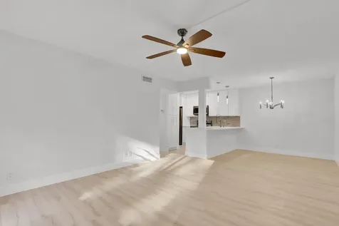 3402 Gardens East Drive Palm Beach Gardens FL 33410