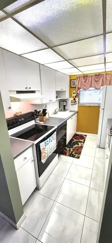 1042 N Drive Drive Delray Beach FL 33445