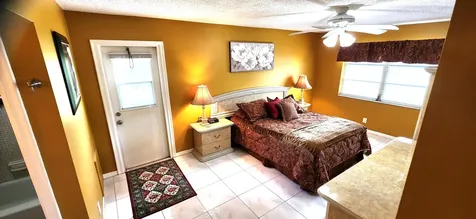 1042 N Drive Drive Delray Beach FL 33445