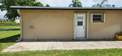 1042 N Drive Drive Delray Beach FL 33445