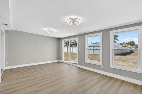 2058 Se Watercrest Street Port Saint Lucie FL 34984