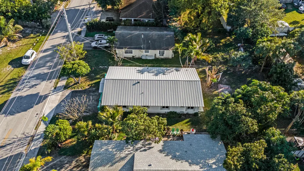 3443 Ne 3rd Avenue Oakland Park FL 33334