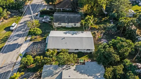 3443 Ne 3rd Avenue Oakland Park FL 33334