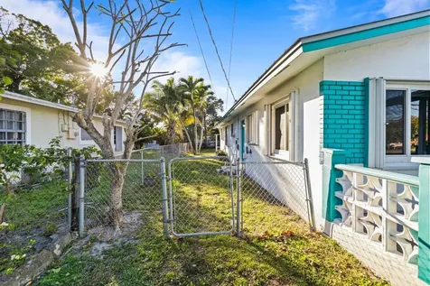 3443 Ne 3rd Avenue Oakland Park FL 33334