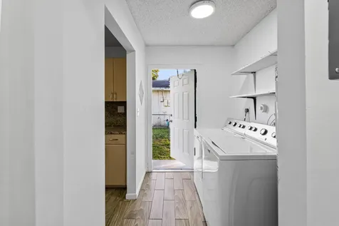 3443 Ne 3rd Avenue Oakland Park FL 33334