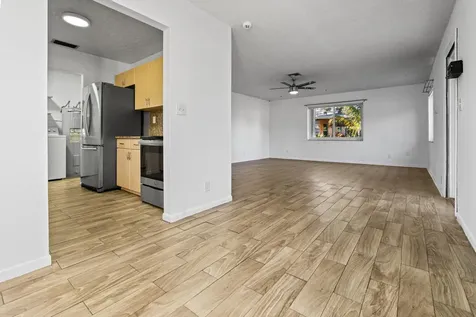 3443 Ne 3rd Avenue Oakland Park FL 33334