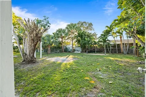 3443 Ne 3rd Avenue Oakland Park FL 33334