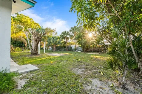3443 Ne 3rd Avenue Oakland Park FL 33334