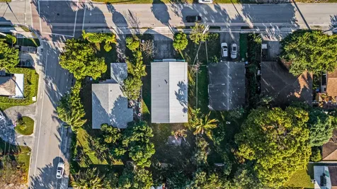 3443 Ne 3rd Avenue Oakland Park FL 33334