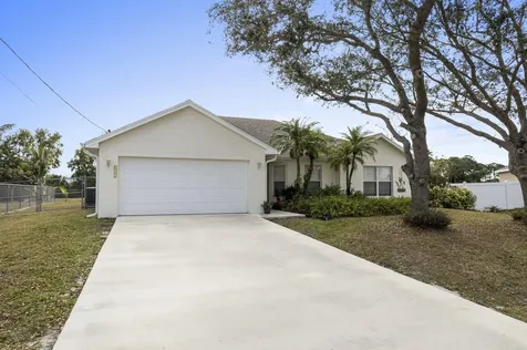 6942 Nw Hershy Circle Port Saint Lucie FL 34983